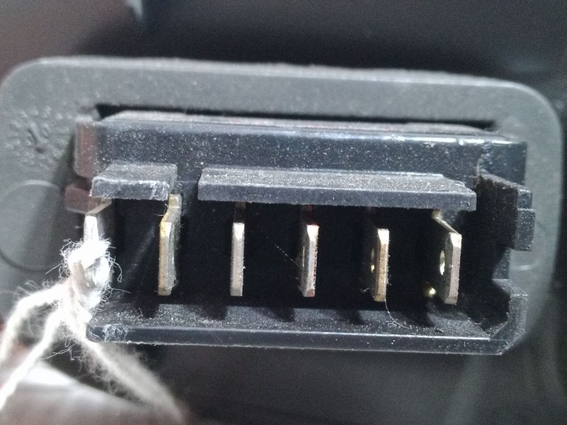 Recambio de mando elevalunas delantero derecho para renault scénic iii (jz0/1_) 1.6 16v (jz0u, jz1b) referencia OEM IAM   