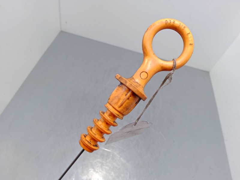 Recambio de varilla aceite para volkswagen golf v variant (1k5) 1.9 tdi 4motion referencia OEM IAM    Recambio de varilla aceite para volkswagen golf v variant (1k5) 1.9 tdi 4motion referencia OEM IAM