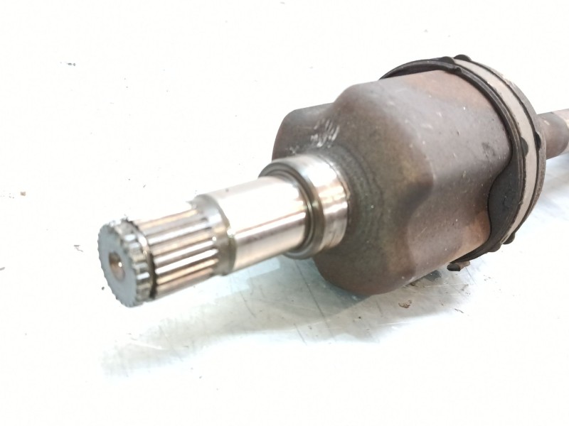 Recambio de transmision delantera izquierda para ford galaxy ii (wa6) 2.0 tdci referencia OEM IAM    Recambio de transmision delantera izquierda para ford galaxy ii (wa6) 2.0 tdci referencia OEM IAM