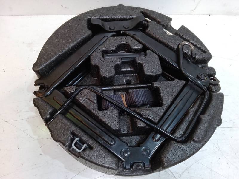 SOPORTE RUEDA REPUESTO 