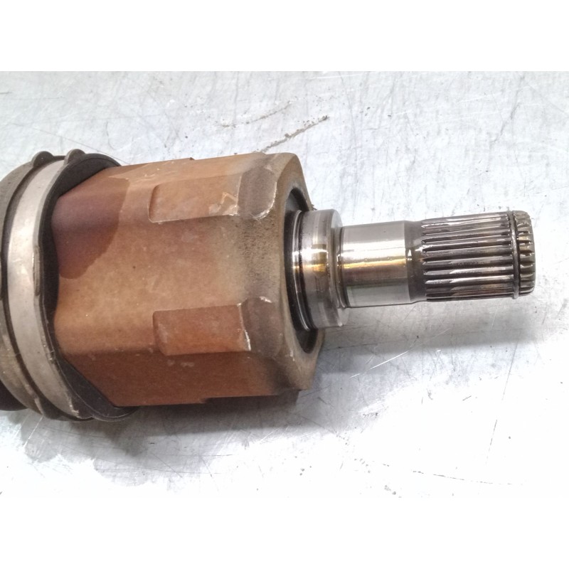 Recambio de transmision delantera derecha para kia cee´d hatchback (ed) 1.6 crdi 90 referencia OEM IAM    Recambio de transmision delantera derecha para kia cee´d hatchback (ed) 1.6 crdi 90 referencia OEM IAM