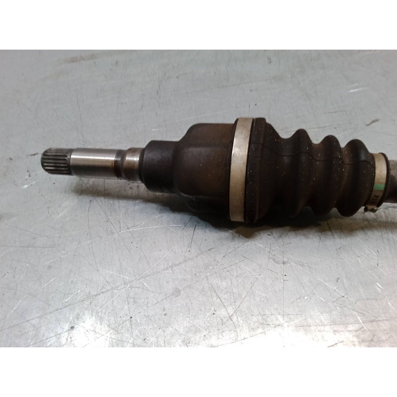 Recambio de transmision delantera derecha para peugeot 208 i (ca_, cc_) 1.2 vti 82 referencia OEM IAM    Recambio de transmision delantera derecha para peugeot 208 i (ca_, cc_) 1.2 vti 82 referencia OEM IAM