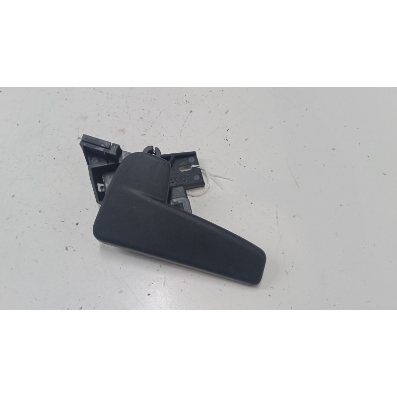Recambio de tirador capo para volkswagen polo v (6r1, 6c1) 1.0 referencia OEM IAM    Recambio de tirador capo para volkswagen polo v (6r1, 6c1) 1.0 referencia OEM IAM