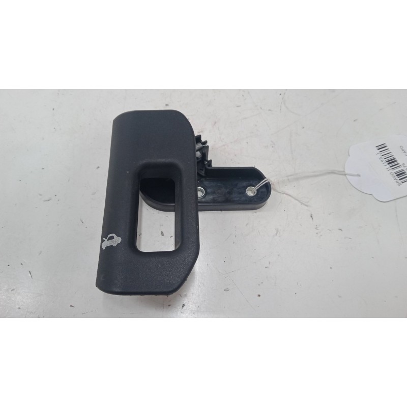 Recambio de tirador capo para fiat bravo ii (198_) 1.9 d multijet (198axb1a) referencia OEM IAM    Recambio de tirador capo para fiat bravo ii (198_) 1.9 d multijet (198axb1a) referencia OEM IAM