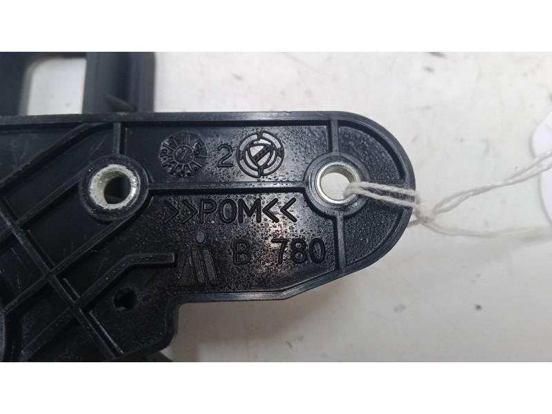 Recambio de tirador capo para fiat bravo ii (198_) 1.9 d multijet (198axb1a) referencia OEM IAM    Recambio de tirador capo para fiat bravo ii (198_) 1.9 d multijet (198axb1a) referencia OEM IAM