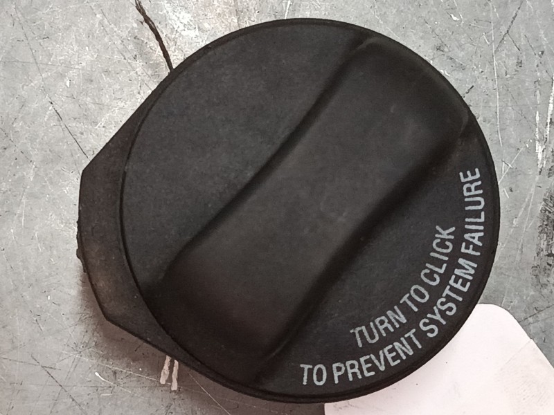 Recambio de tapon combustible para volvo s60 i (384) d5 referencia OEM IAM    Recambio de tapon combustible para volvo s60 i (384) d5 referencia OEM IAM