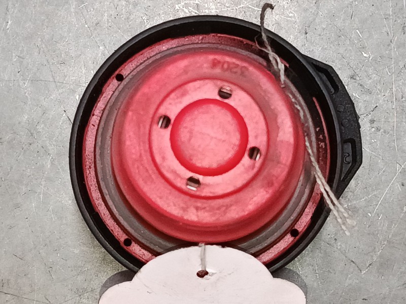 Recambio de tapon combustible para volvo s60 i (384) d5 referencia OEM IAM    Recambio de tapon combustible para volvo s60 i (384) d5 referencia OEM IAM