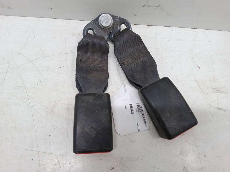 Recambio de anclaje cinturon trasero central para dacia sandero ii tce 90 (b8m1, b8ma) referencia OEM IAM   