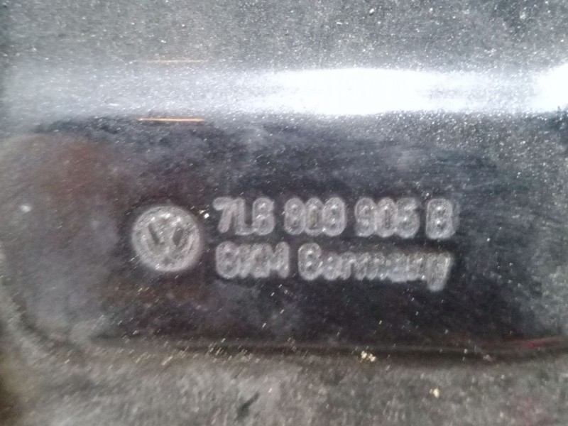 Recambio de tapa exterior combustible para volkswagen touareg (7la, 7l6, 7l7) 2.5 r5 tdi referencia OEM IAM   