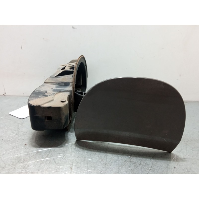 Recambio de tapa exterior combustible para citroën c4 cactus 1.2 vti 82 referencia OEM IAM    Recambio de tapa exterior combustible para citroën c4 cactus 1.2 vti 82 referencia OEM IAM