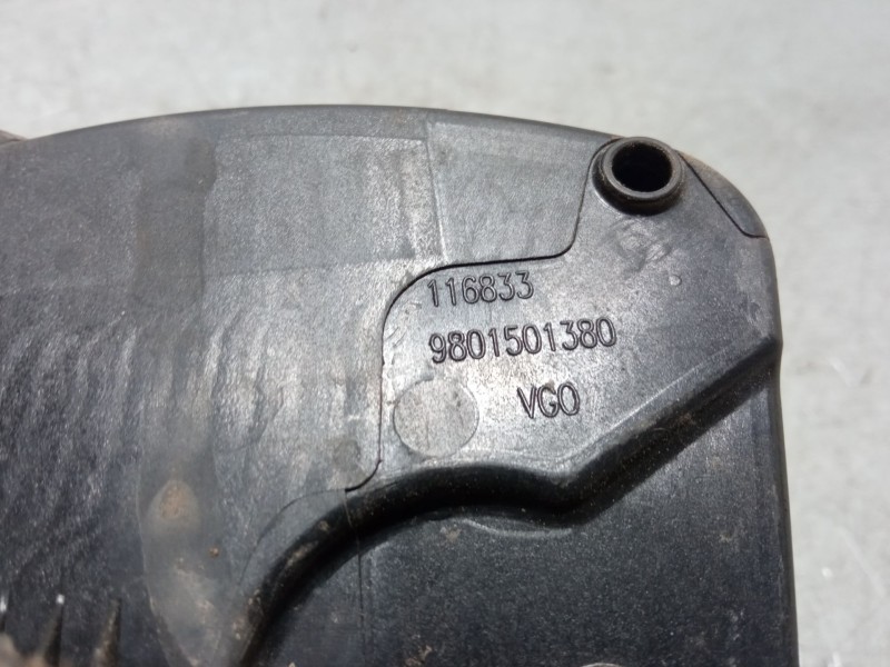 Recambio de tapa exterior combustible para citroën c4 cactus 1.2 vti 82 referencia OEM IAM    Recambio de tapa exterior combustible para citroën c4 cactus 1.2 vti 82 referencia OEM IAM