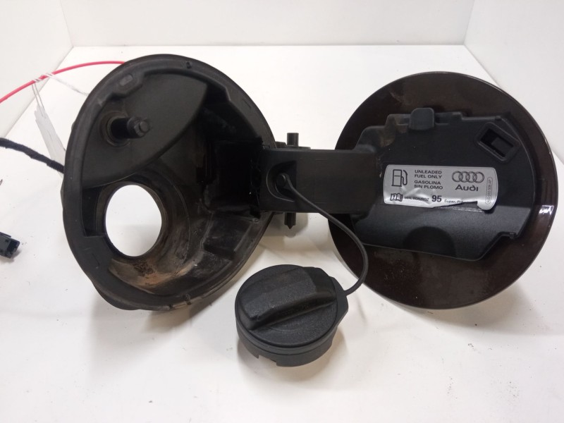 Recambio de tapa exterior combustible para audi a1 sportback (8xa, 8xf) 1.2 tfsi referencia OEM IAM   