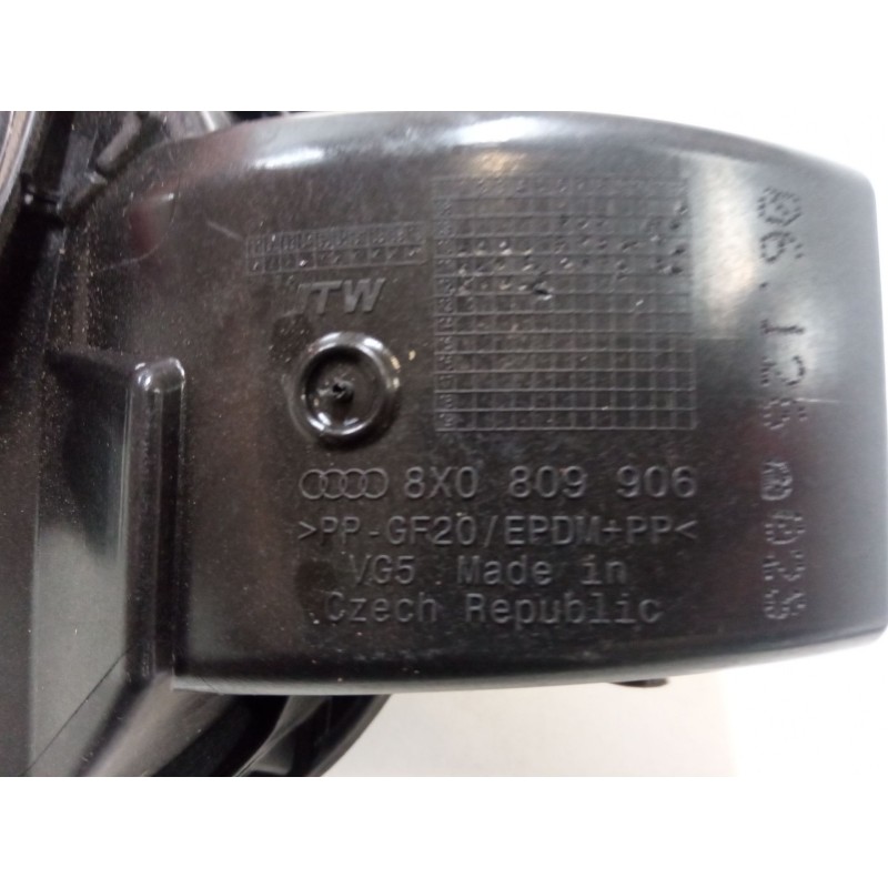 Recambio de tapa exterior combustible para audi a1 sportback (8xa, 8xf) 1.2 tfsi referencia OEM IAM   