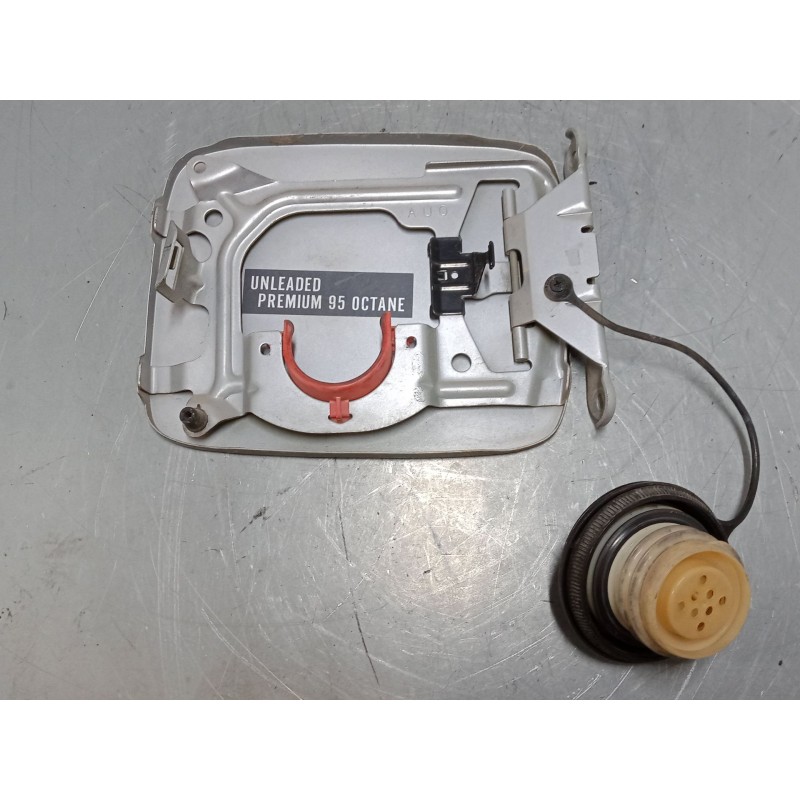 Recambio de tapa exterior combustible para nissan primera hatchback (p12) 2.0 referencia OEM IAM    Recambio de tapa exterior combustible para nissan primera hatchback (p12) 2.0 referencia OEM IAM