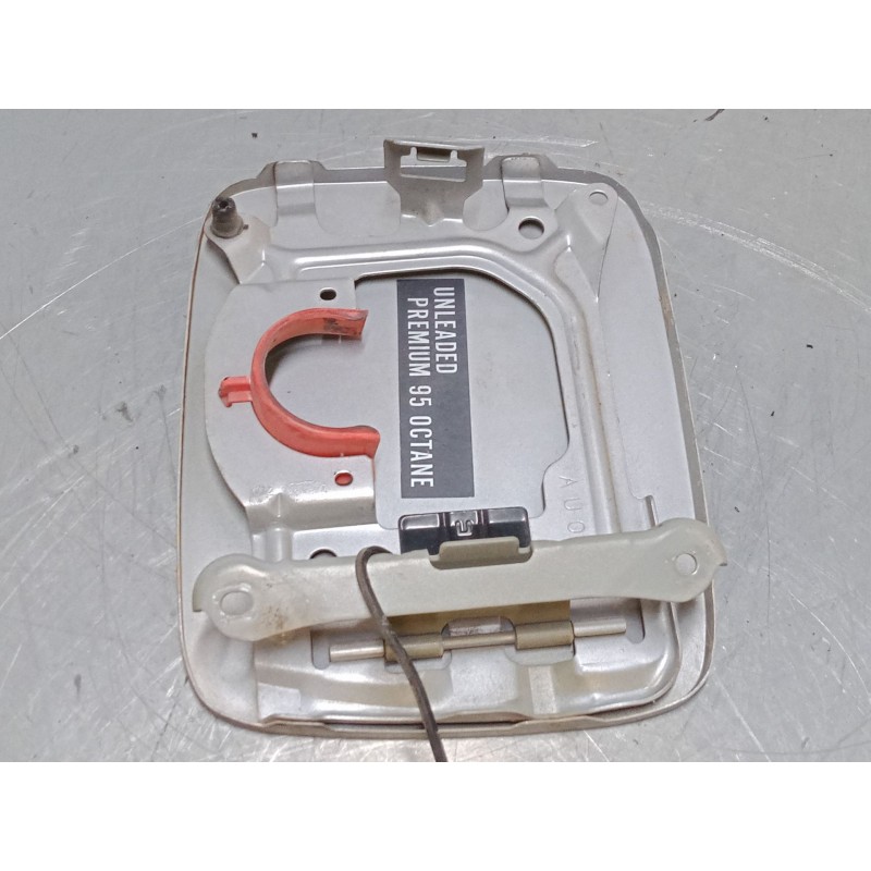 Recambio de tapa exterior combustible para nissan primera hatchback (p12) 2.0 referencia OEM IAM    Recambio de tapa exterior combustible para nissan primera hatchback (p12) 2.0 referencia OEM IAM