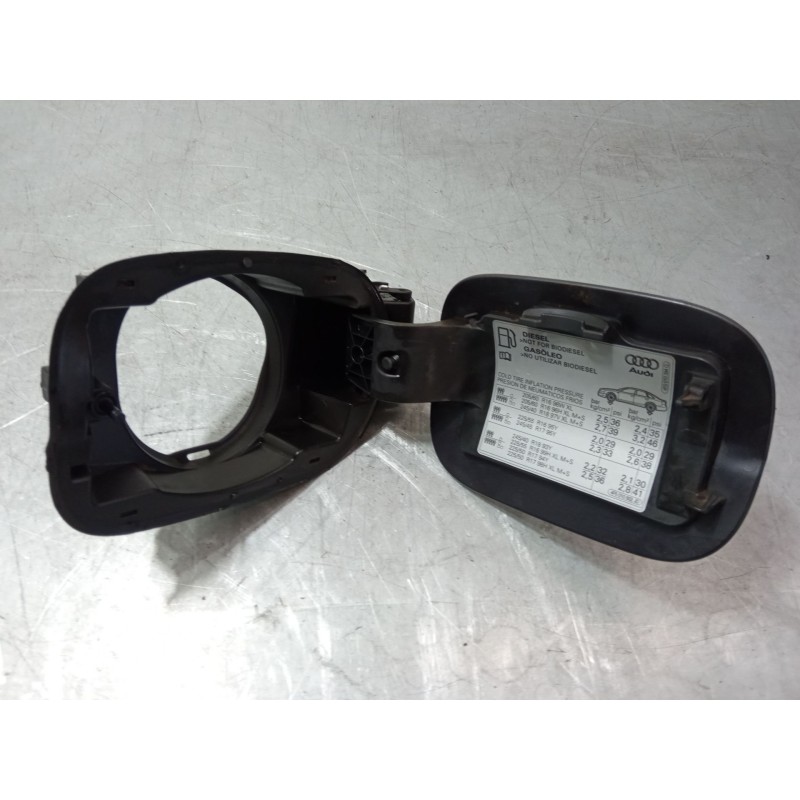 Recambio de tapa exterior combustible para audi a6 c6 (4f2) 2.0 tdi referencia OEM IAM    Recambio de tapa exterior combustible para audi a6 c6 (4f2) 2.0 tdi referencia OEM IAM