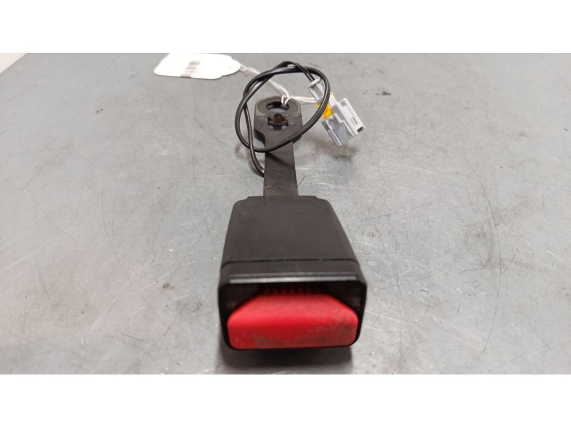 Recambio de anclaje cinturon delantero izquierdo para citroën c-elysee (dd_) 1.2 vti 82 referencia OEM IAM    Recambio de anclaje cinturon delantero izquierdo para citroën c-elysee (dd_) 1.2 vti 82 referencia OEM IAM