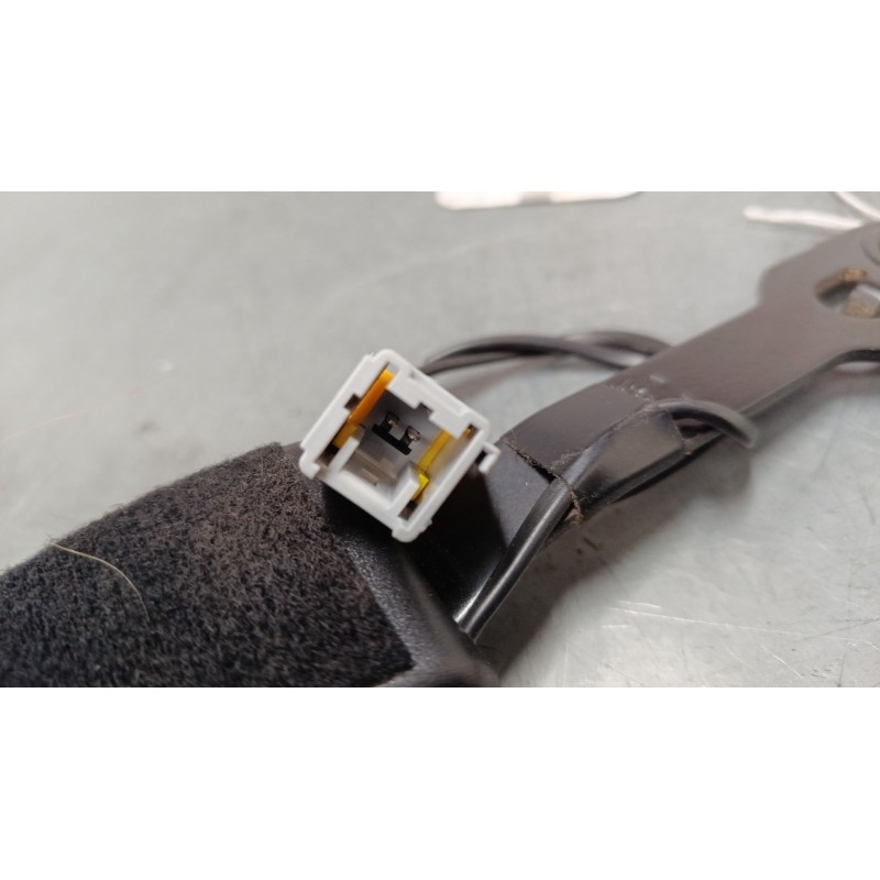 Recambio de anclaje cinturon delantero izquierdo para citroën c-elysee (dd_) 1.2 vti 82 referencia OEM IAM    Recambio de anclaje cinturon delantero izquierdo para citroën c-elysee (dd_) 1.2 vti 82 referencia OEM IAM