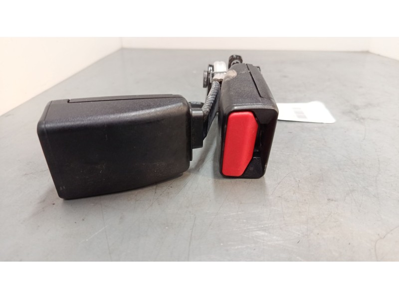 Recambio de anclaje cinturon trasero derecho para peugeot 2008 i (cu_) 1.2 thp 110 / puretech 110 referencia OEM IAM    Recambio de anclaje cinturon trasero derecho para peugeot 2008 i (cu_) 1.2 thp 110 / puretech 110 referencia OEM IAM