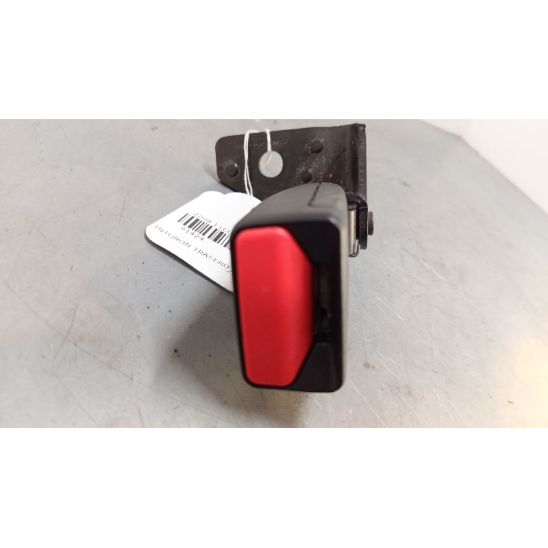 Recambio de anclaje cinturon trasero izquierdo para peugeot 2008 i (cu_) 1.2 thp 110 / puretech 110 referencia OEM IAM    Recambio de anclaje cinturon trasero izquierdo para peugeot 2008 i (cu_) 1.2 thp 110 / puretech 110 referencia OEM IAM