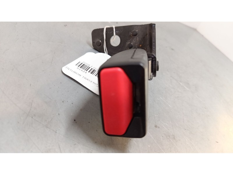 Recambio de anclaje cinturon trasero izquierdo para peugeot 2008 i (cu_) 1.2 thp 110 / puretech 110 referencia OEM IAM    Recambio de anclaje cinturon trasero izquierdo para peugeot 2008 i (cu_) 1.2 thp 110 / puretech 110 referencia OEM IAM