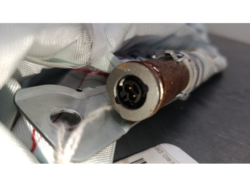 Recambio de airbag lateral delantero derecho para peugeot 2008 i (cu_) 1.2 thp 110 / puretech 110 referencia OEM IAM 9804092280  Recambio de airbag lateral delantero derecho para peugeot 2008 i (cu_) 1.2 thp 110 / puretech 110 referencia OEM IAM 9804092280