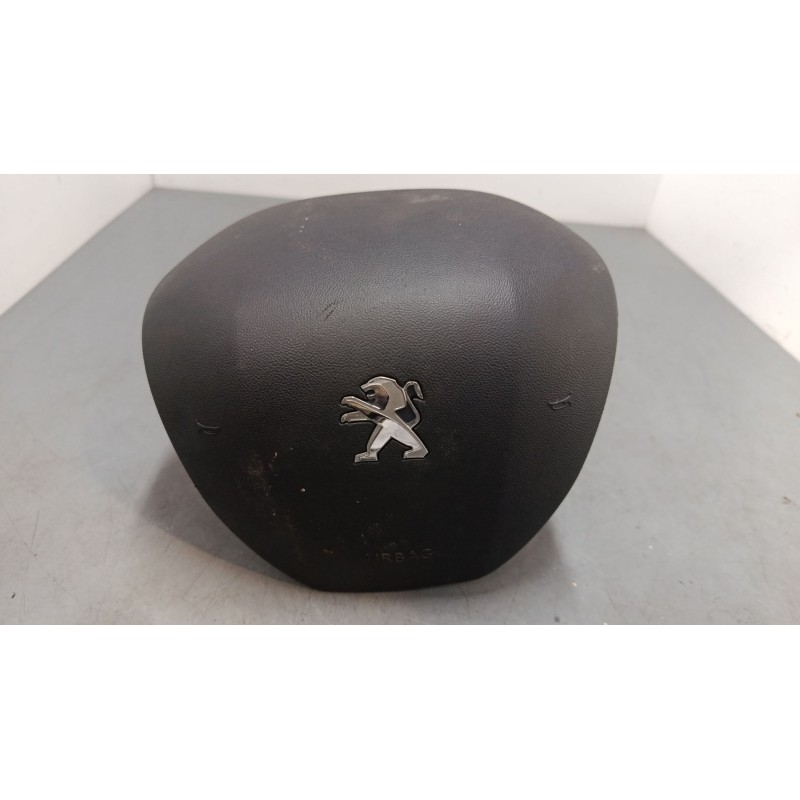 Recambio de airbag volante para peugeot 2008 i (cu_) 1.2 thp 110 / puretech 110 referencia OEM IAM 98072114ZD   Recambio de airbag volante para peugeot 2008 i (cu_) 1.2 thp 110 / puretech 110 referencia OEM IAM 98072114ZD
