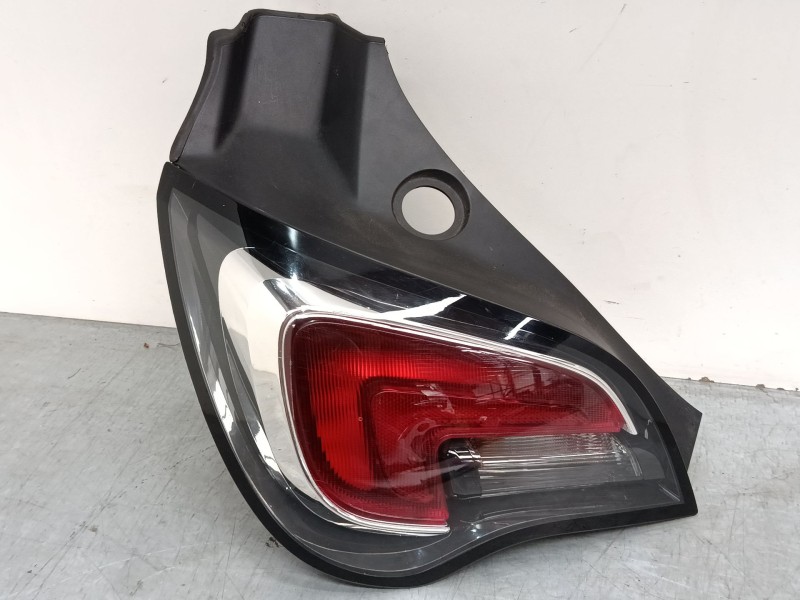 Recambio de piloto trasero izquierdo para opel adam (m13) 1.4 referencia OEM IAM 13354584   Recambio de piloto trasero izquierdo para opel adam (m13) 1.4 referencia OEM IAM 13354584