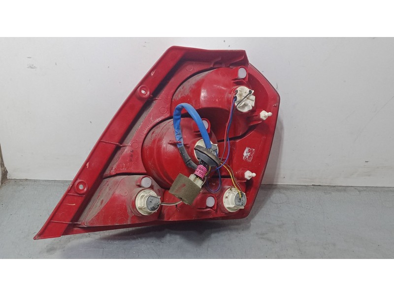 Recambio de faro izquierdo para chevrolet aveo / kalos hatchback (t200) 1.4 16v referencia OEM IAM    Recambio de faro izquierdo para chevrolet aveo / kalos hatchback (t200) 1.4 16v referencia OEM IAM