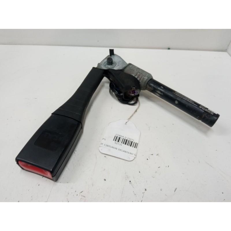 Recambio de anclaje cinturon delantero izquierdo para opel corsa d (s07) 1.3 cdti (l08, l68) referencia OEM IAM   