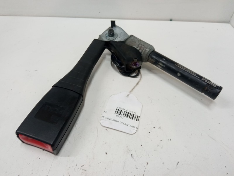 Recambio de anclaje cinturon delantero izquierdo para opel corsa d (s07) 1.3 cdti (l08, l68) referencia OEM IAM   