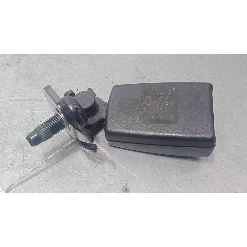 Recambio de anclaje cinturon trasero derecho para opel corsa d (s07) 1.3 cdti (l08, l68) referencia OEM IAM   