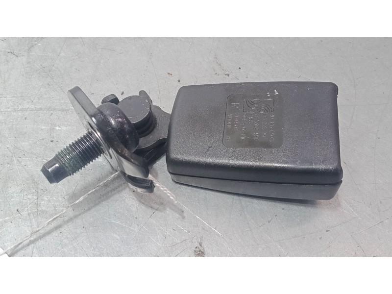 Recambio de anclaje cinturon trasero derecho para opel corsa d (s07) 1.3 cdti (l08, l68) referencia OEM IAM   
