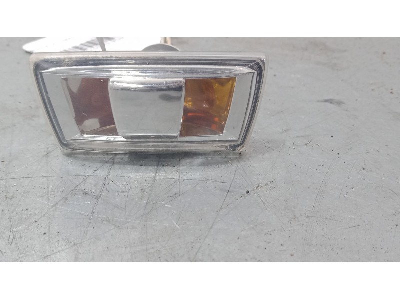 Recambio de intermitente lateral izquierdo para opel corsa d (s07) 1.4 (l08, l68) referencia OEM IAM    Recambio de intermitente lateral izquierdo para opel corsa d (s07) 1.4 (l08, l68) referencia OEM IAM