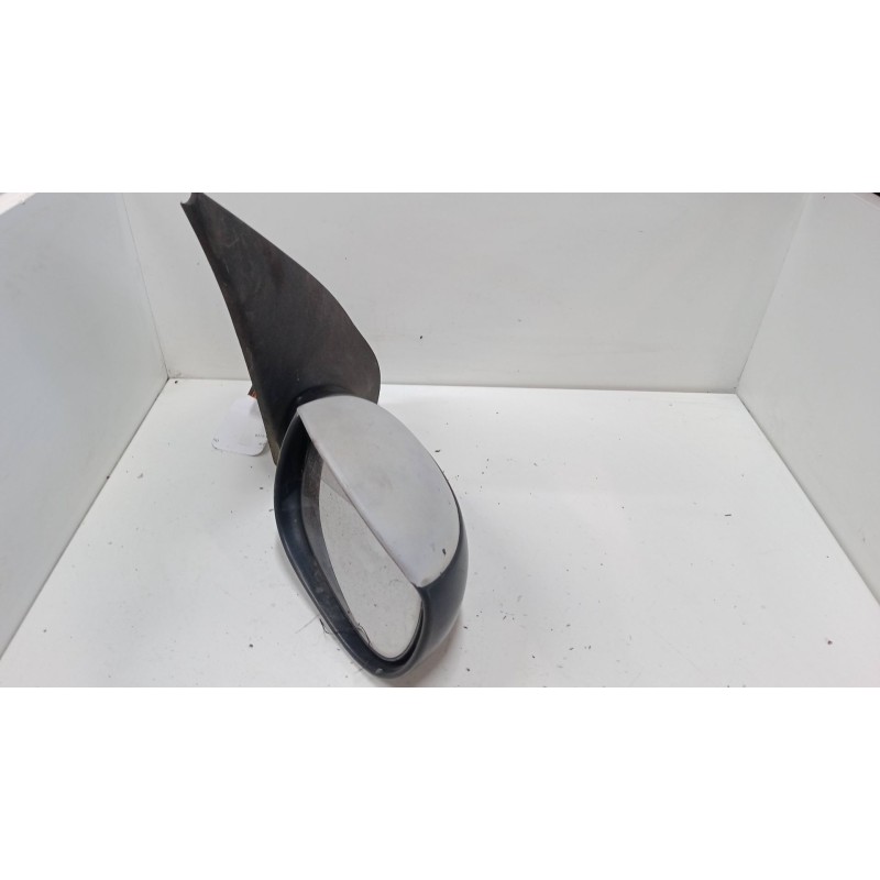 Recambio de retrovisor electrico derecho para peugeot 206 hatchback (2a/c) 1.4 i referencia OEM IAM    Recambio de retrovisor electrico derecho para peugeot 206 hatchback (2a/c) 1.4 i referencia OEM IAM