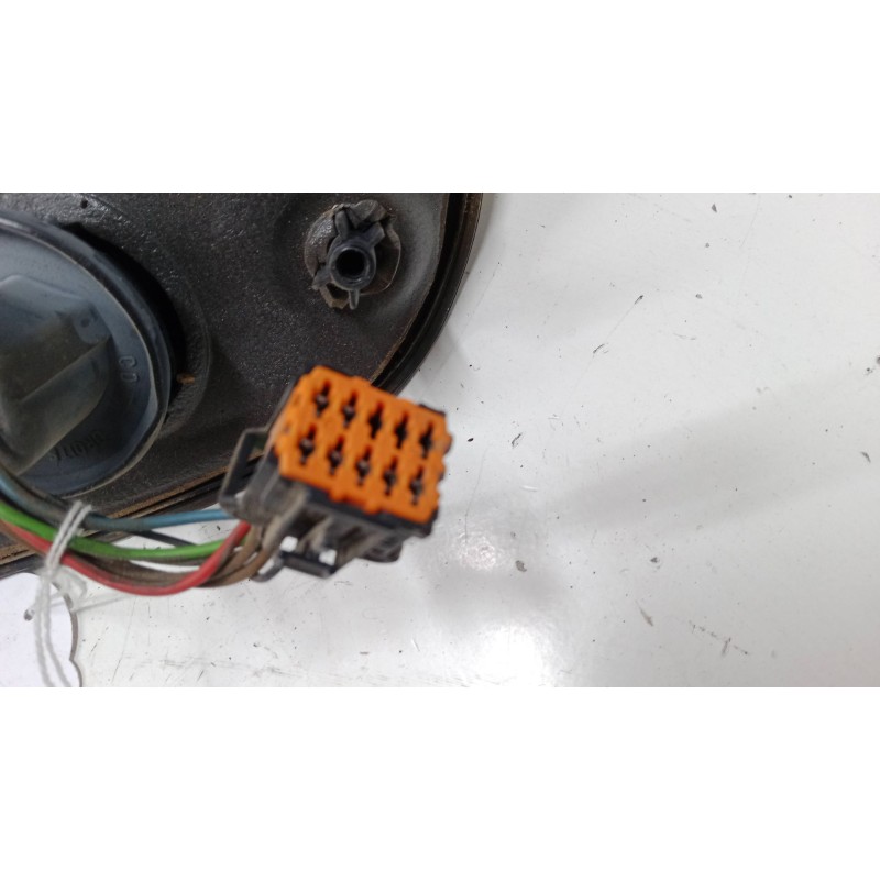 Recambio de retrovisor electrico derecho para peugeot 206 hatchback (2a/c) 1.4 i referencia OEM IAM    Recambio de retrovisor electrico derecho para peugeot 206 hatchback (2a/c) 1.4 i referencia OEM IAM