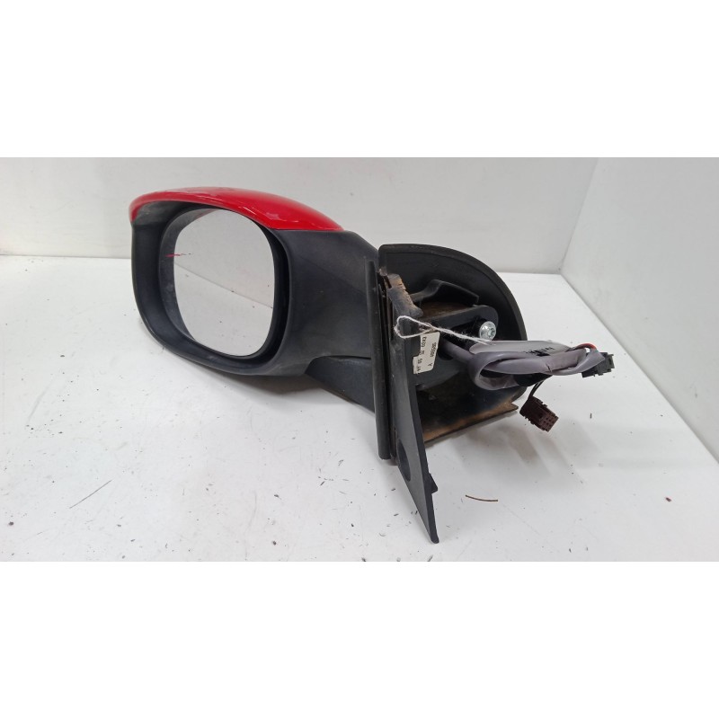 Recambio de retrovisor electrico izquierdo para peugeot 1007 (km_) 1.4 hdi referencia OEM IAM    Recambio de retrovisor electrico izquierdo para peugeot 1007 (km_) 1.4 hdi referencia OEM IAM