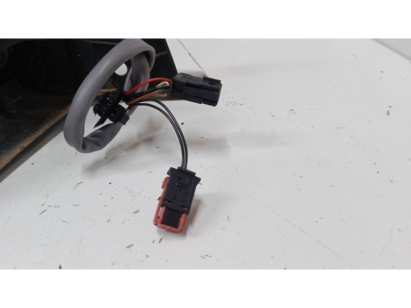 Recambio de retrovisor electrico derecho para peugeot 1007 (km_) 1.4 hdi referencia OEM IAM    Recambio de retrovisor electrico derecho para peugeot 1007 (km_) 1.4 hdi referencia OEM IAM
