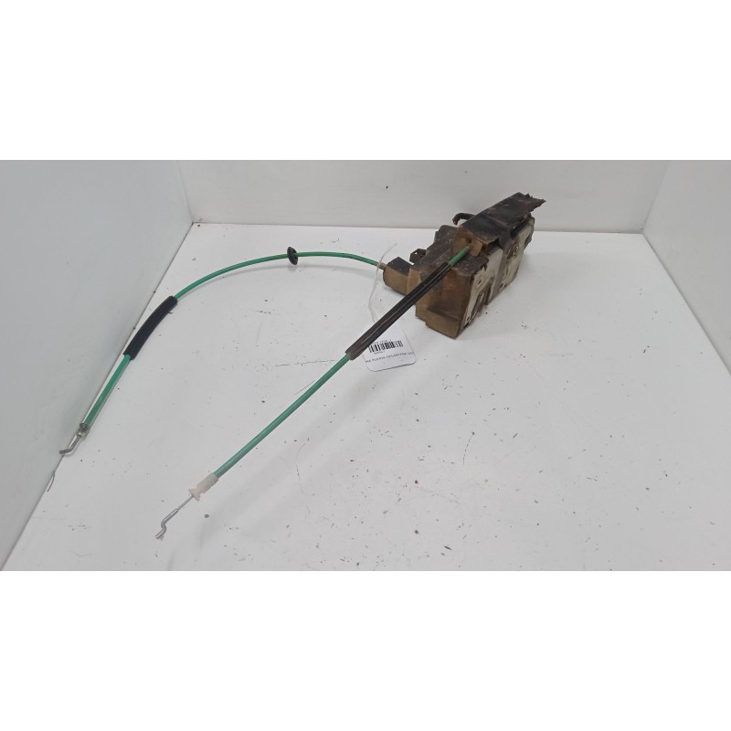 Recambio de cerradura puerta delantera derecha para fiat idea (350_) 1.4 16v referencia OEM IAM    Recambio de cerradura puerta delantera derecha para fiat idea (350_) 1.4 16v referencia OEM IAM