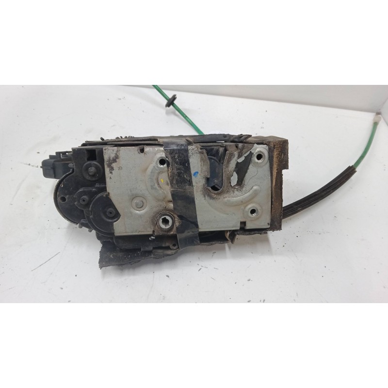 Recambio de cerradura puerta delantera derecha para fiat idea (350_) 1.4 16v referencia OEM IAM    Recambio de cerradura puerta delantera derecha para fiat idea (350_) 1.4 16v referencia OEM IAM