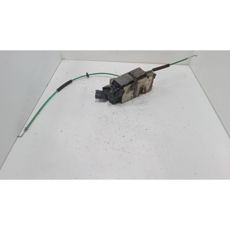 Recambio de cerradura puerta trasera izquierda para fiat idea (350_) 1.4 16v referencia OEM IAM    Recambio de cerradura puerta trasera izquierda para fiat idea (350_) 1.4 16v referencia OEM IAM