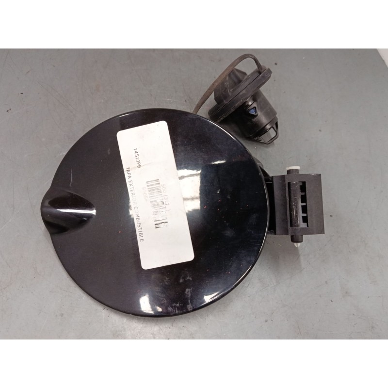 Recambio de tapa exterior combustible para fiat 500 (312_) 1.2 (312axa1a) referencia OEM IAM    Recambio de tapa exterior combustible para fiat 500 (312_) 1.2 (312axa1a) referencia OEM IAM