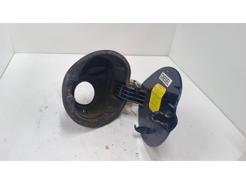 Recambio de tapa exterior combustible para peugeot bipper tepee 1.4 hdi referencia OEM IAM   