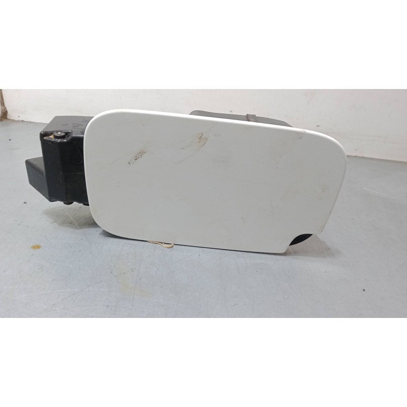 Recambio de tapa exterior combustible para peugeot partner tepee 1.6 hdi / bluehdi 75 referencia OEM IAM    Recambio de tapa exterior combustible para peugeot partner tepee 1.6 hdi / bluehdi 75 referencia OEM IAM