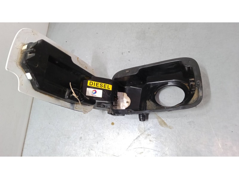 Recambio de tapa exterior combustible para peugeot partner tepee 1.6 hdi / bluehdi 75 referencia OEM IAM    Recambio de tapa exterior combustible para peugeot partner tepee 1.6 hdi / bluehdi 75 referencia OEM IAM