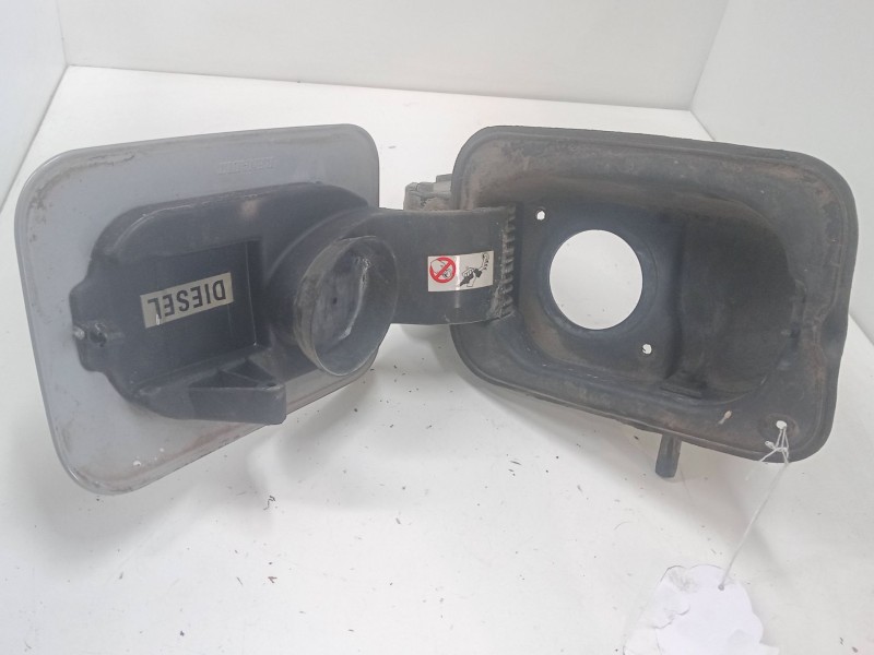 Recambio de tapa exterior combustible para renault megane ii (bm0/1_, cm0/1_) 1.5 dci (bm02, bm13, bm2a, cm02, cm13) referencia  Recambio de tapa exterior combustible para renault megane ii (bm0/1_, cm0/1_) 1.5 dci (bm02, bm13, bm2a, cm02, cm13) referencia