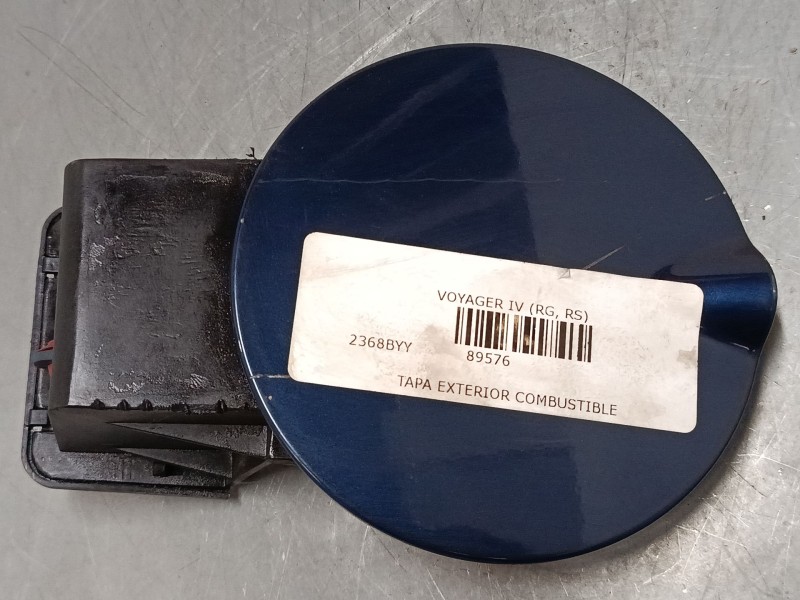 Recambio de tapa exterior combustible para chrysler voyager iv (rg, rs) 2.5 crd referencia OEM IAM    Recambio de tapa exterior combustible para chrysler voyager iv (rg, rs) 2.5 crd referencia OEM IAM