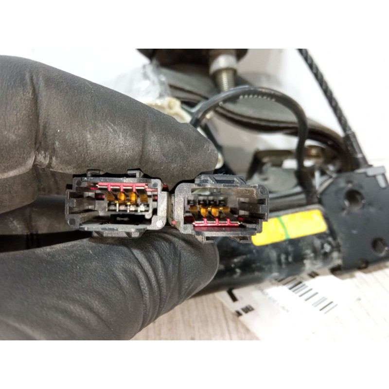 Recambio de cinturon seguridad delantero izquierdo para renault clio iii (br0/1, cr0/1) 1.2 16v (br02, br0j, br11, cr02, cr0j, c