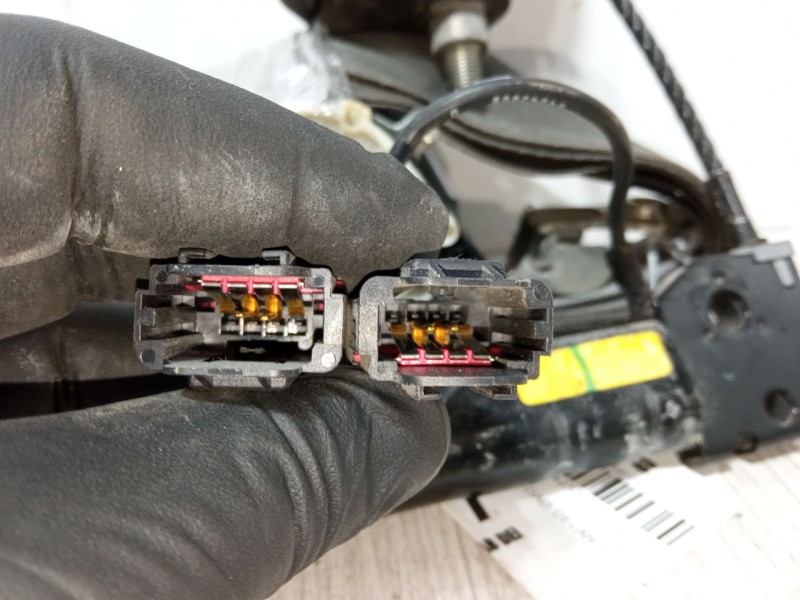 Recambio de cinturon seguridad delantero izquierdo para renault clio iii (br0/1, cr0/1) 1.2 16v (br02, br0j, br11, cr02, cr0j, c