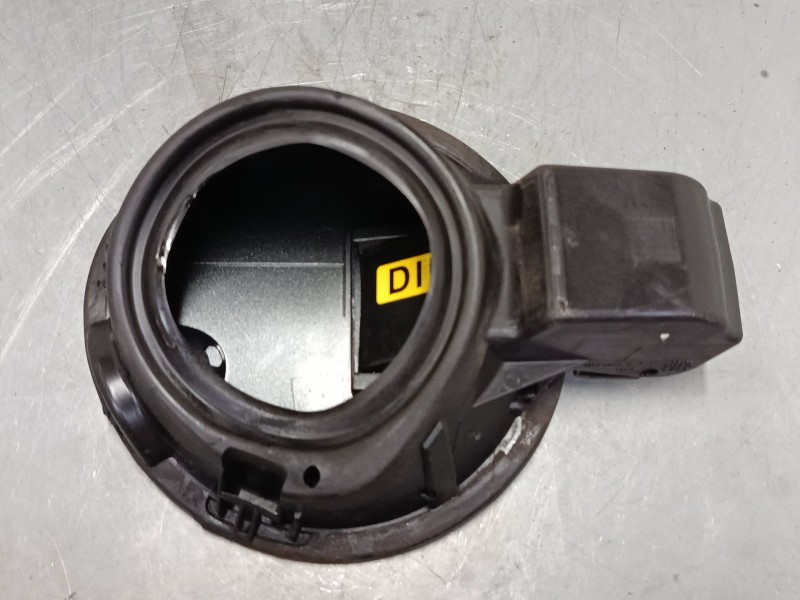Recambio de tapa exterior combustible para peugeot 208 i (ca_, cc_) 1.4 hdi referencia OEM IAM   